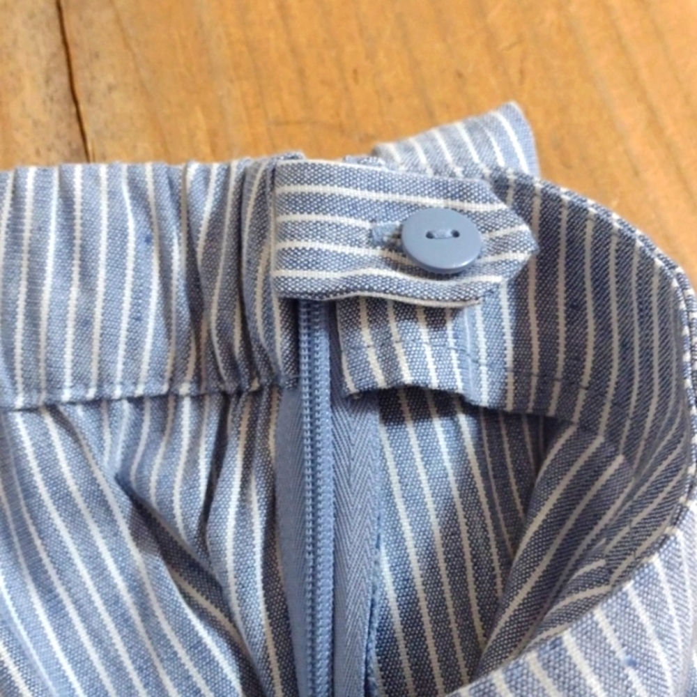 J Jill Linen Stretch Chambray Pinstripe Cropped Pants w Ankle Buttons Size M NWT - Picture 10 of 14